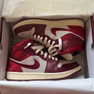 Jordan 1 mid tiki leaf team red